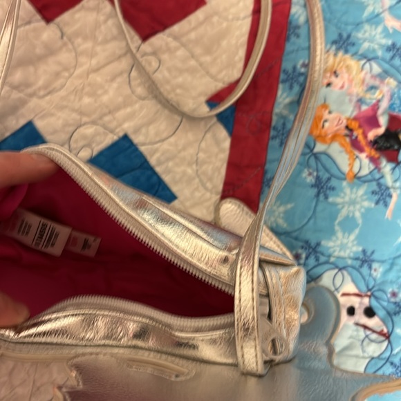 Unicorn purse. Only used a handful of times. - Picture 2 of 3